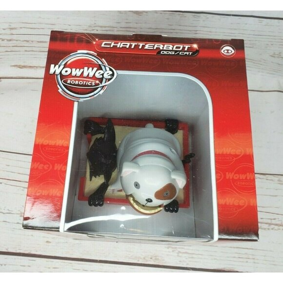 WoW Wee Robotics Chatterbot Cat and Dog Animated Desktop Stand Alone Speaker Des - Picture 8 of 12